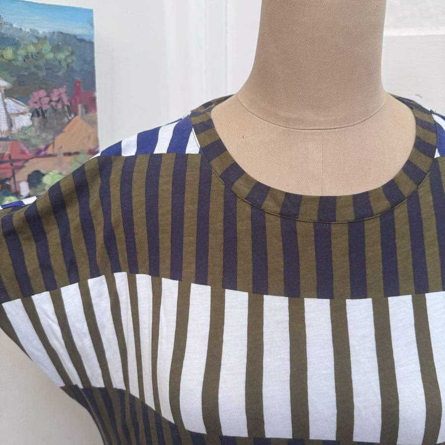 sz 12 ELK striped dress