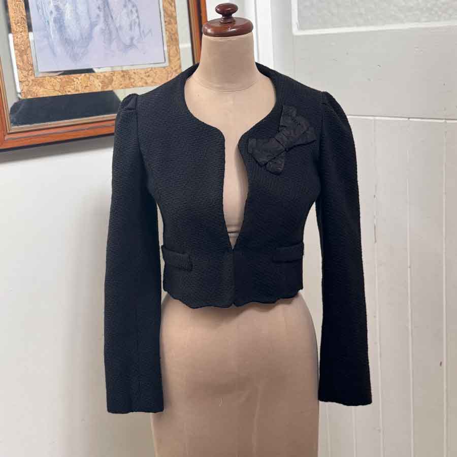 sz S black cropped jacket