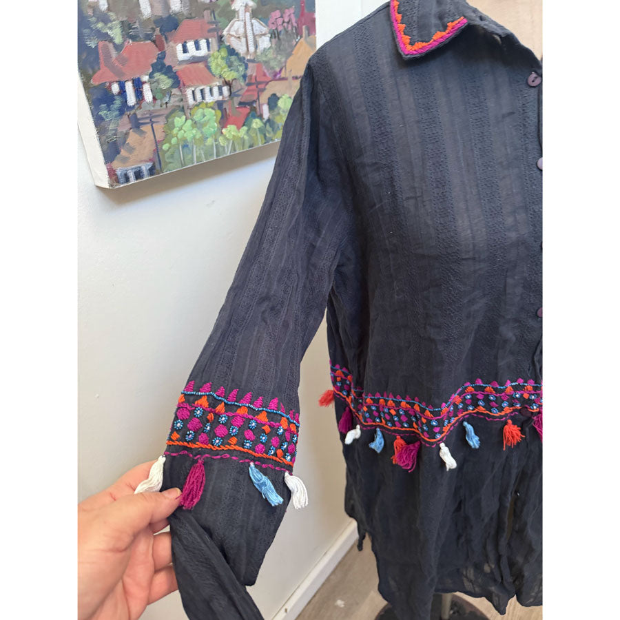 sz M navy boho tassel shirt
