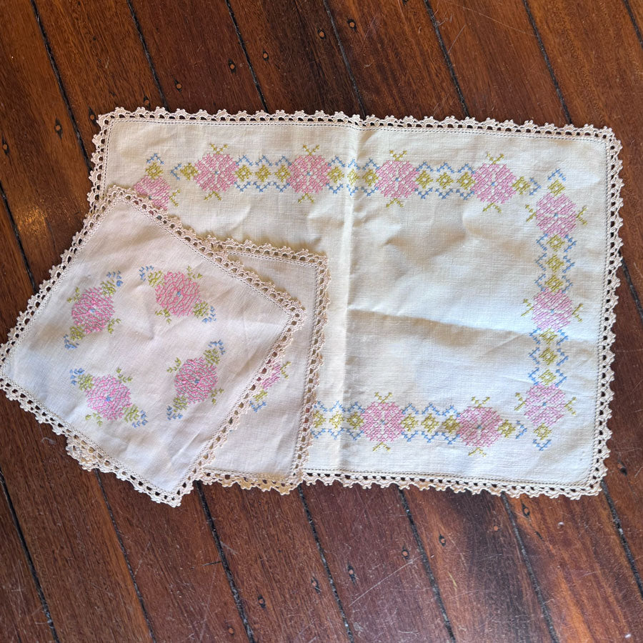 Cross stitch doilies set 3