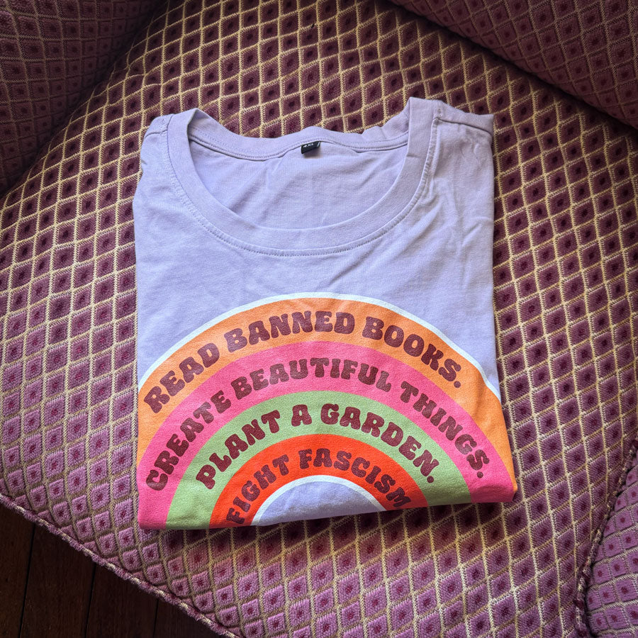 RTS 4xl lilac Fight Fascism t shirt