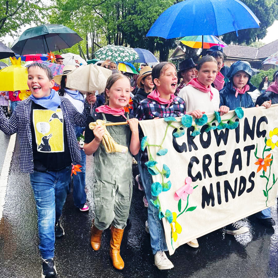 Magpie Talk classic cotton t shirt