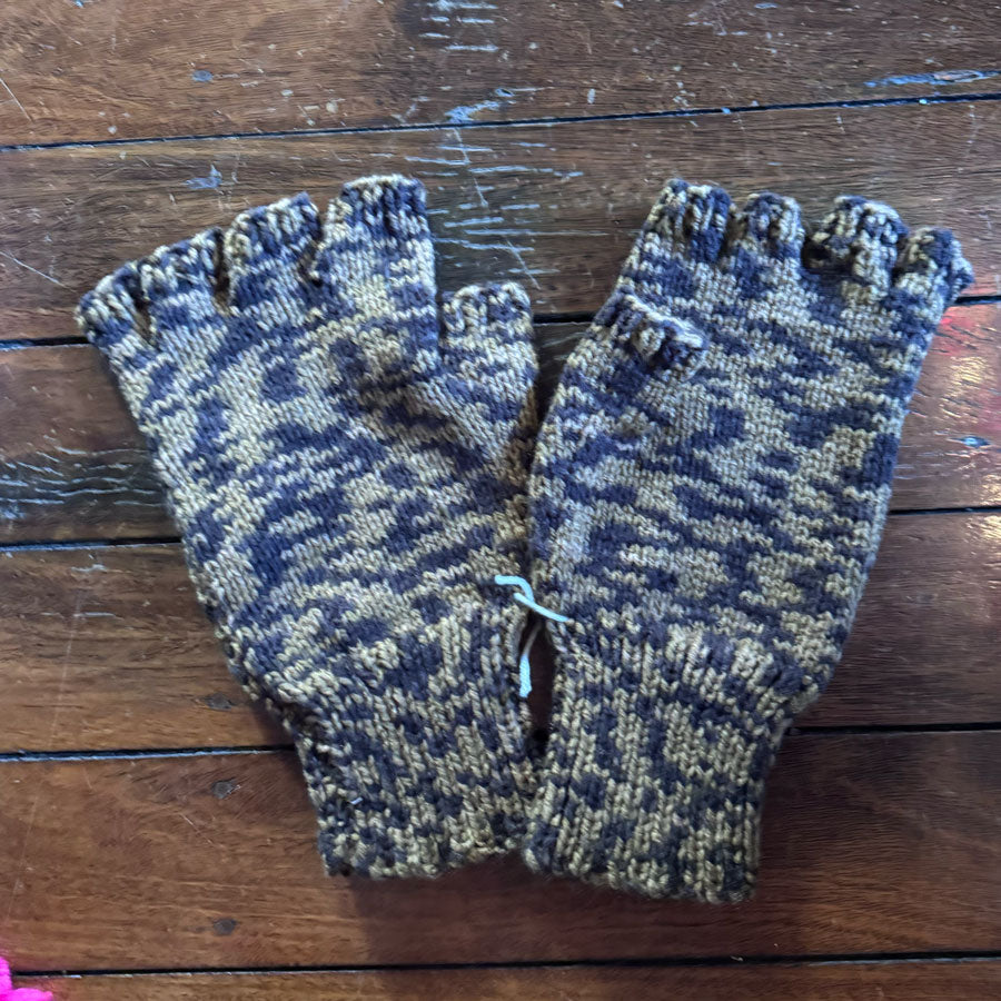 Extra large fingerless gloves