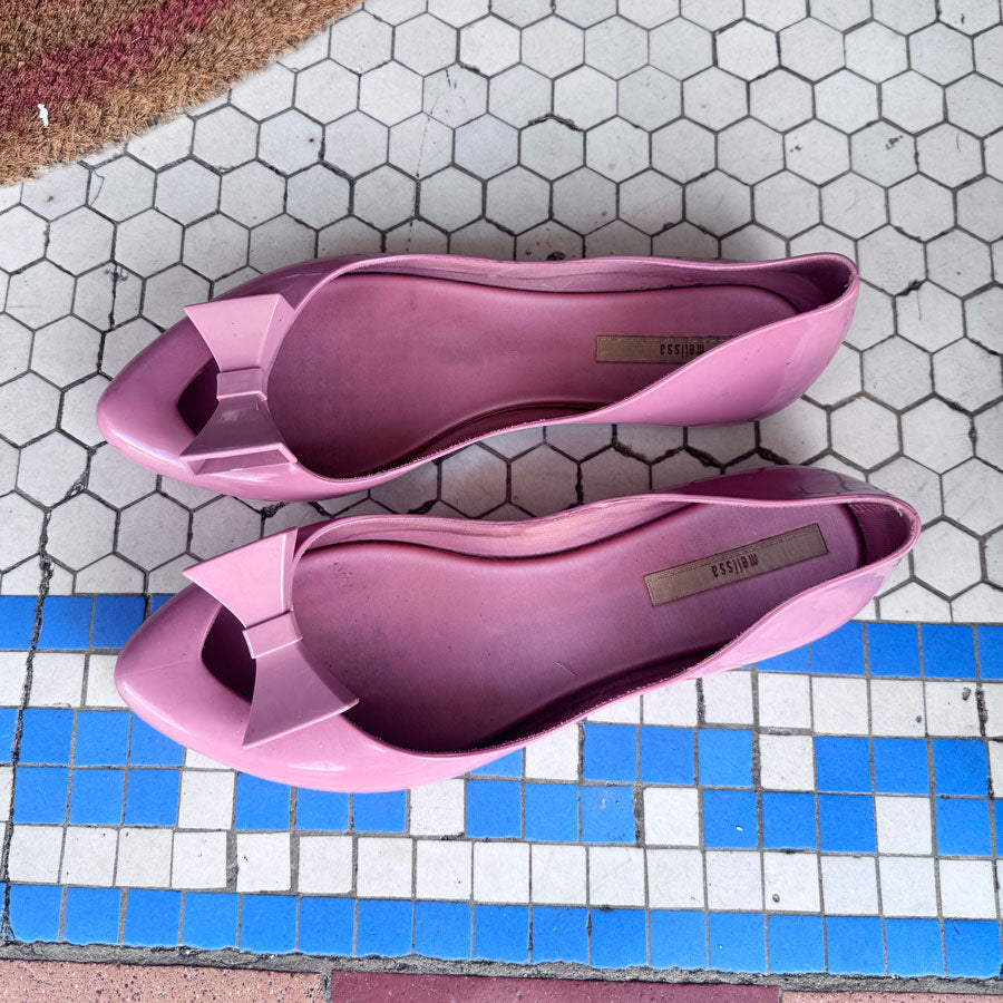 sz 40 salmon pink Melissa shoes