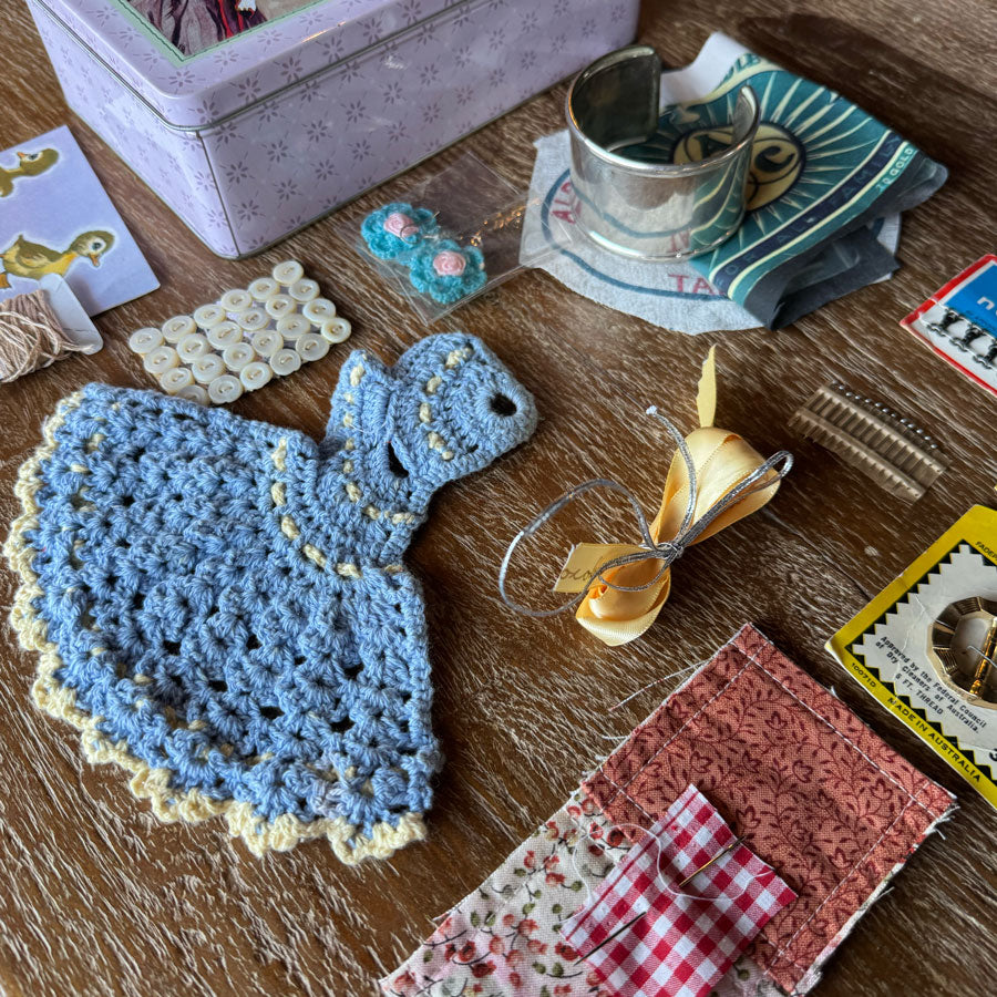 Sewing ephemera and trinket tin 8