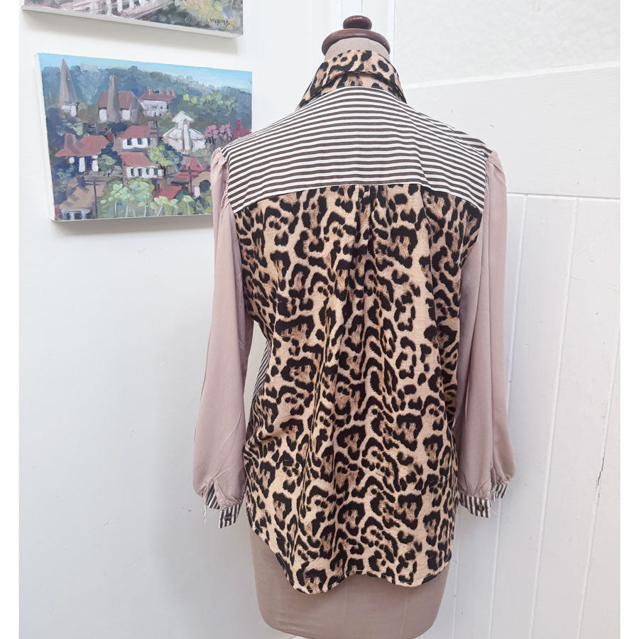 sz L funky leopard striped shirt