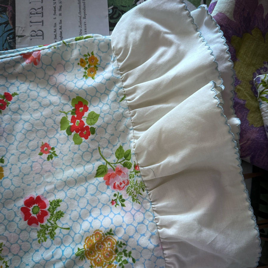 Retro floral pillowcases