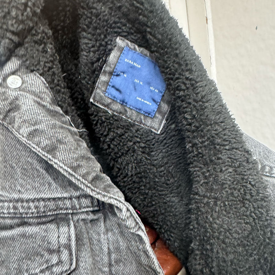 sz XL Zara black sherpa denim jacket