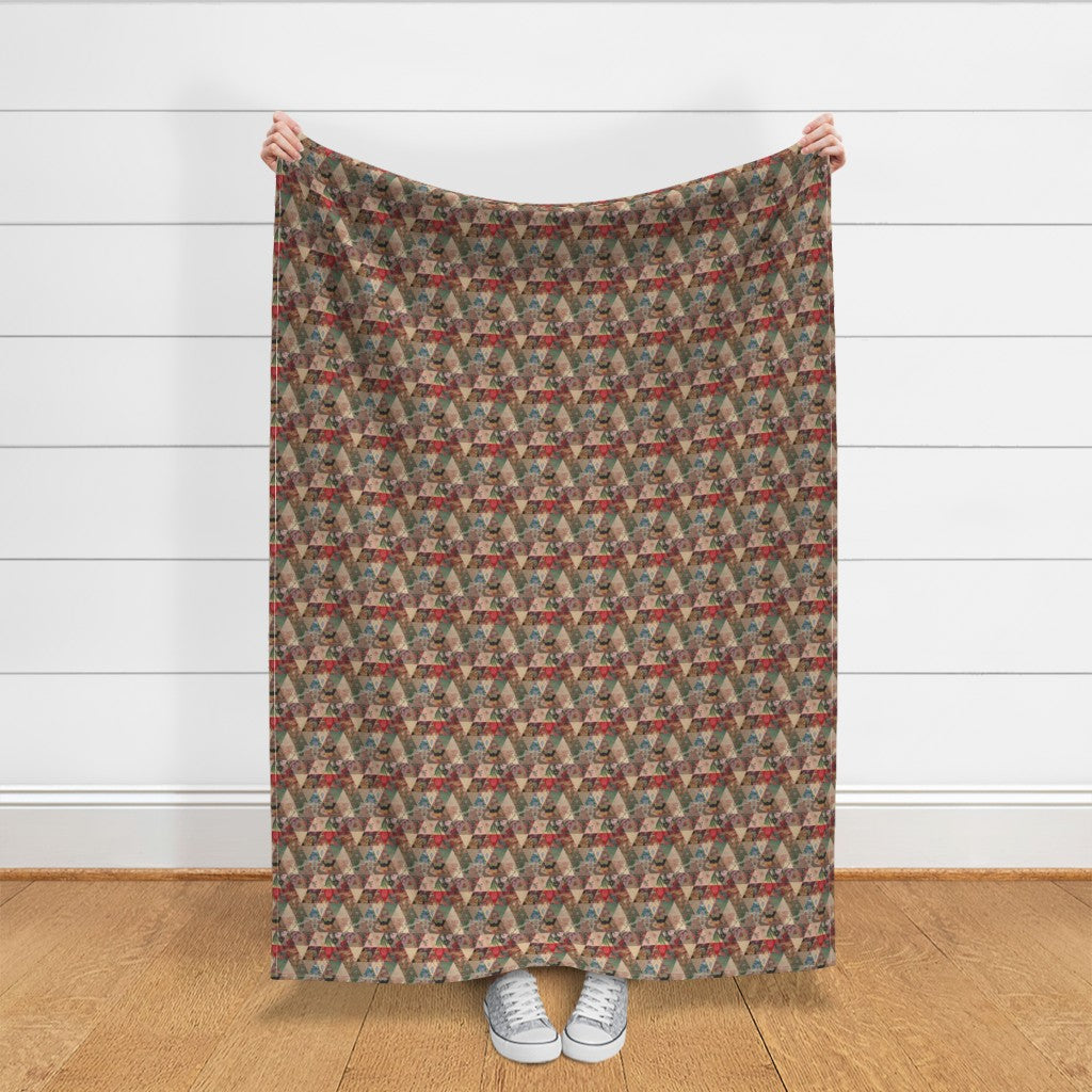 Fabric : Victorian triangle quilt small