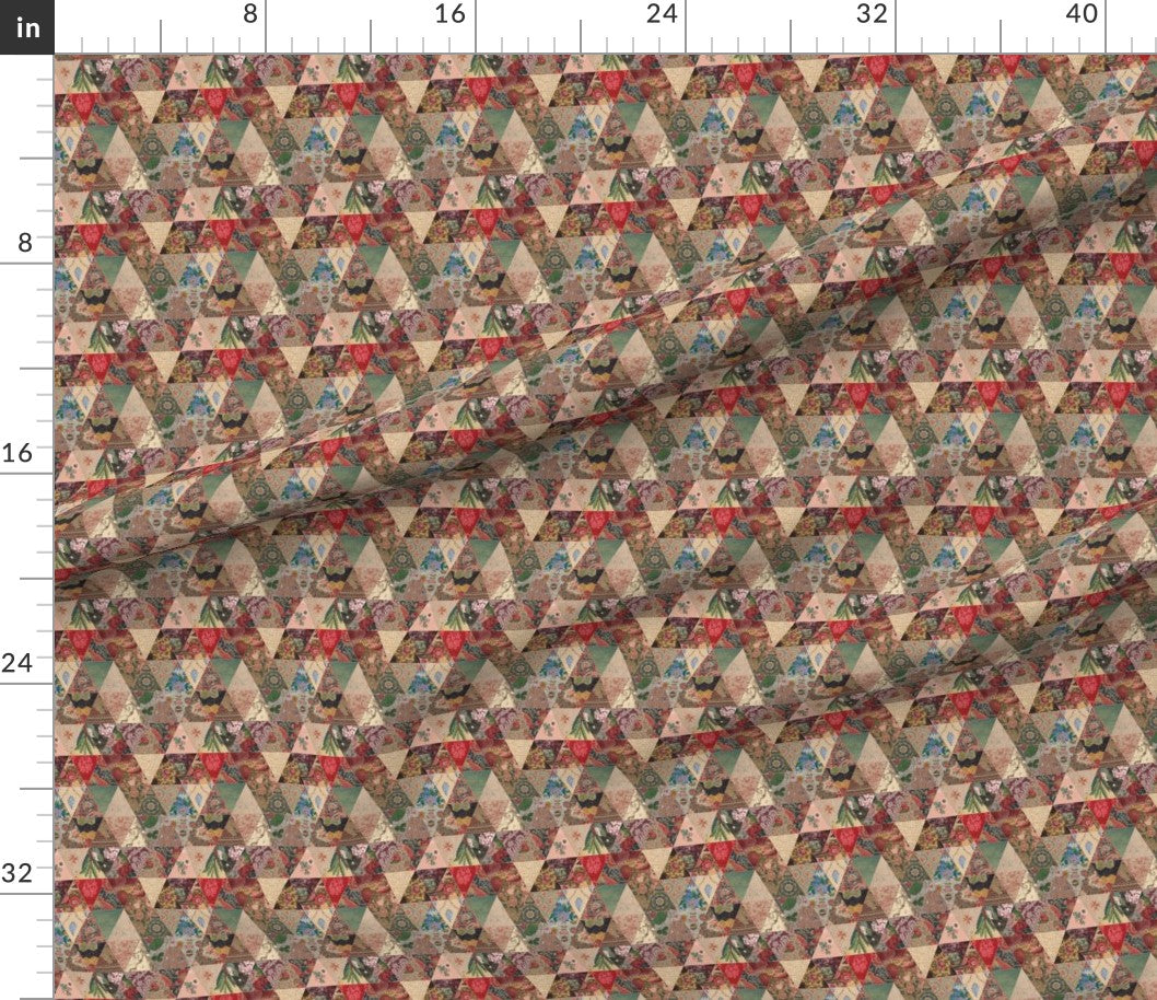 Fabric : Victorian triangle quilt small