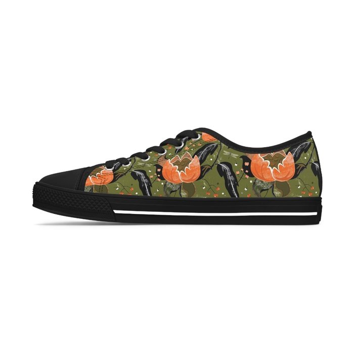 Vintage Chintz womens low top sneakers