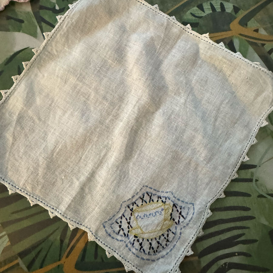 Vintage doilies set 1