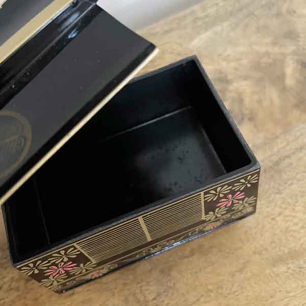 Black lacquer tiered box 5961