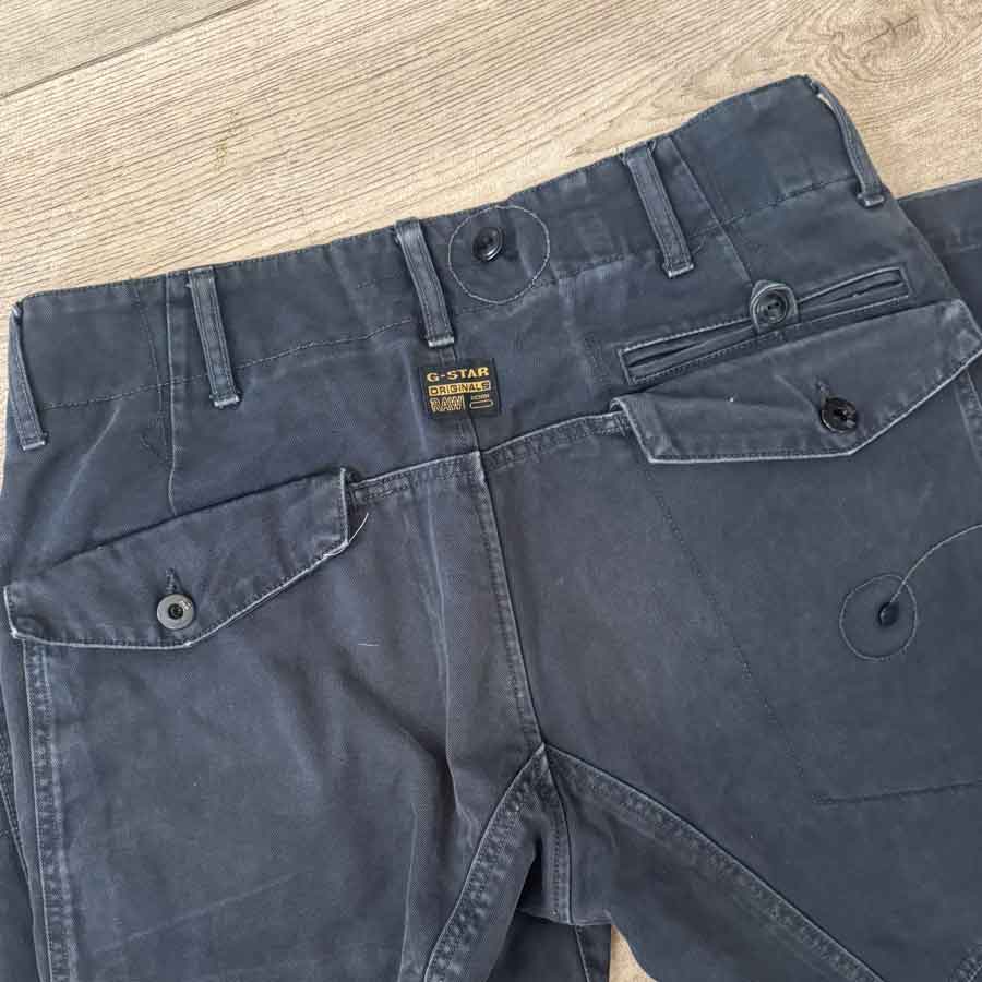 sz 30 G STAR raw black cargo jeans