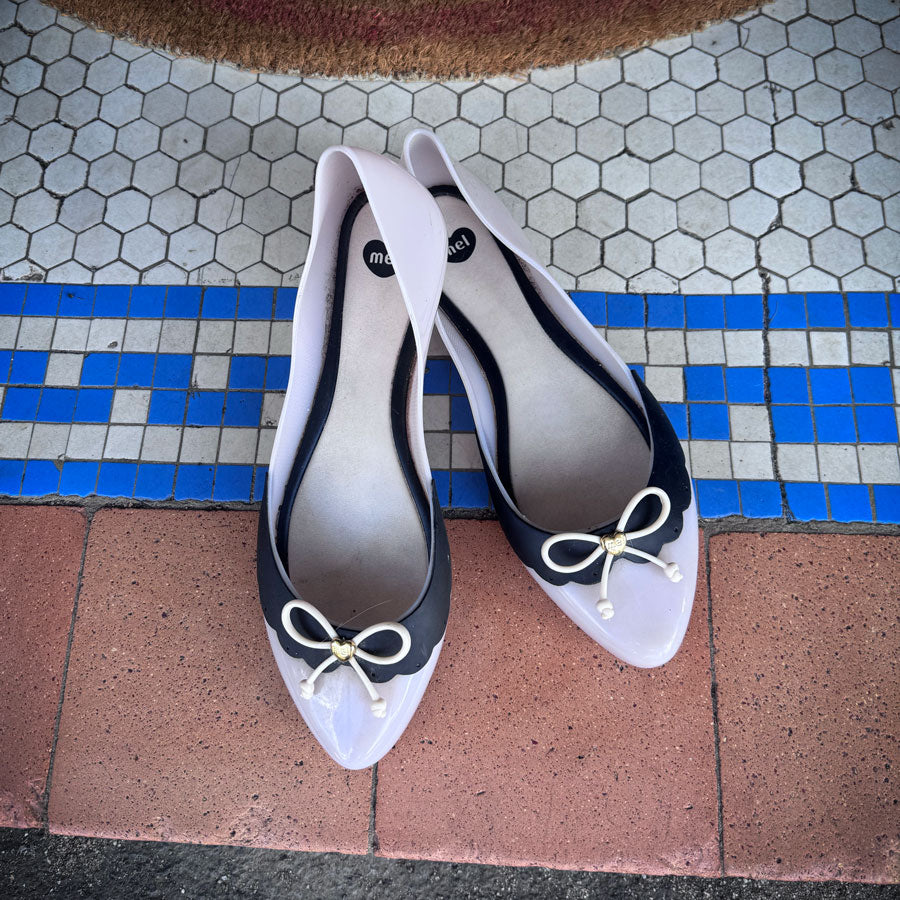 sz 40 white Melissa ballet flats