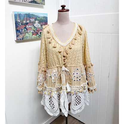 sz M-L Talisman boho gypsy blouse