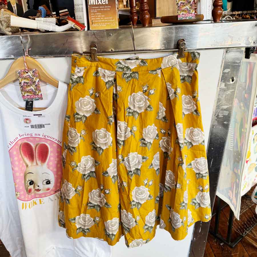 sz 10 yellow rose Dangerfield skirt