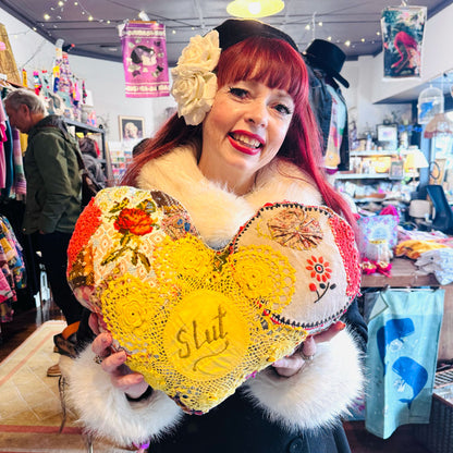 Workshop : sweary doilies 05.09.2026