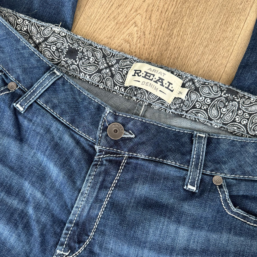 sz 20 WL Ariat western style jeans