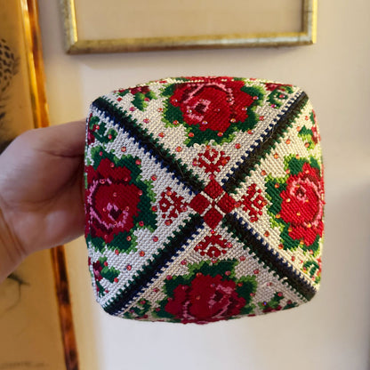 Uyghur decorative womans skull cap