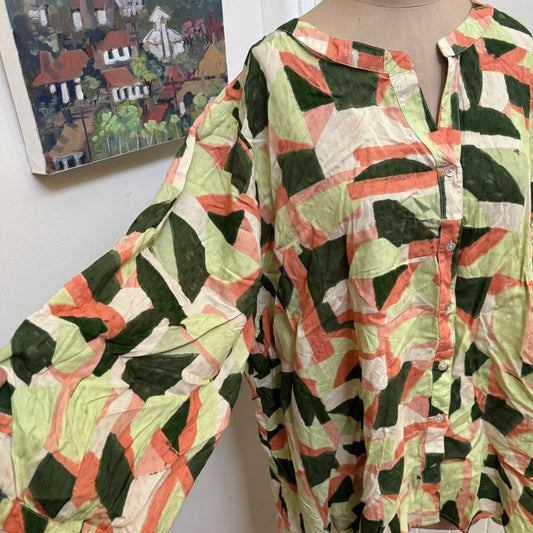 sz 28 Autograph colourful blouse