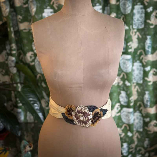 sz XS vintage floral beaded belt