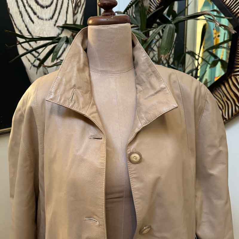 sz XL 42 beige leather coat