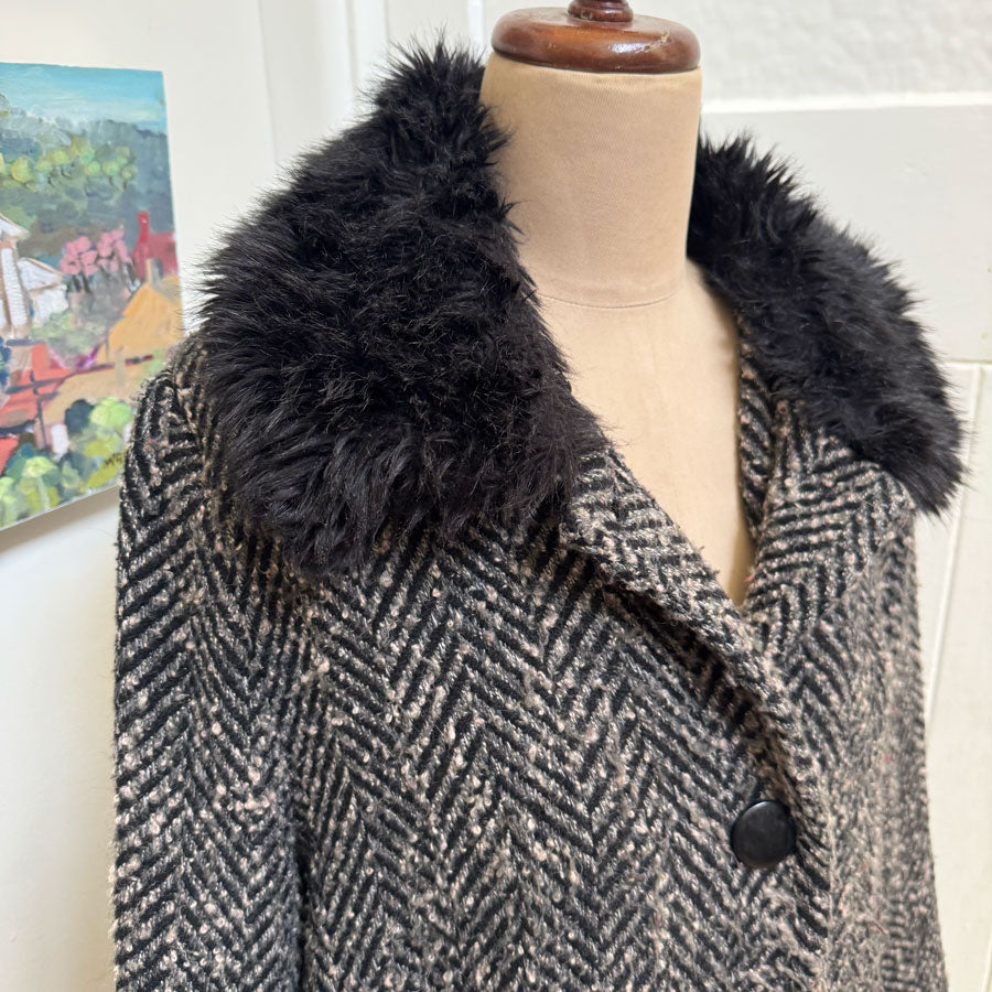 sz 20 Beme black retro coat