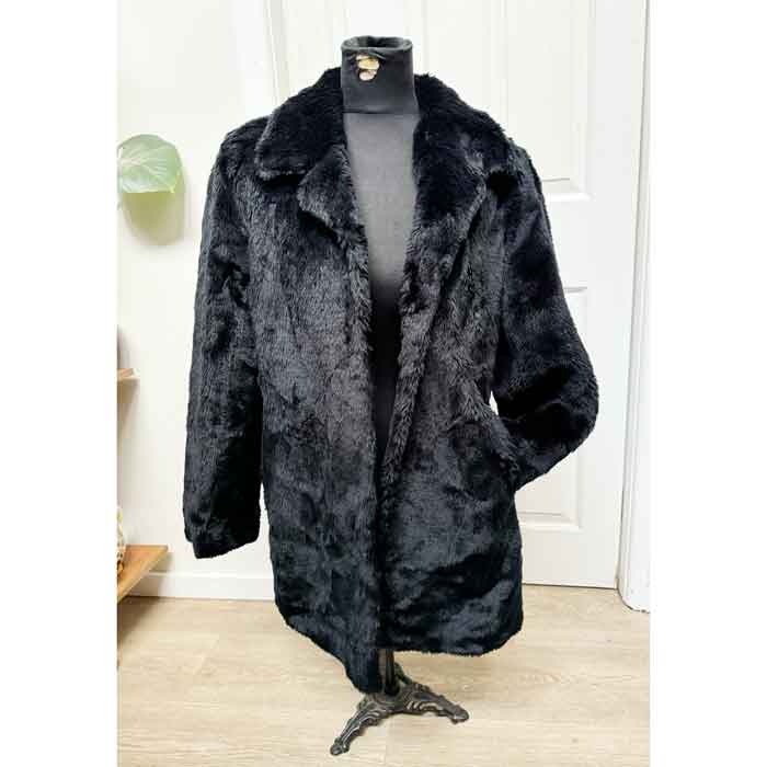 sz sz 12-14 black faux fur jacket