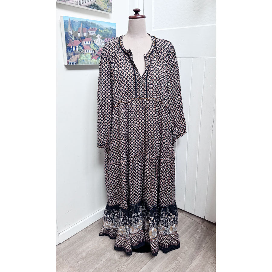 sz 4xl black gold maxi dress
