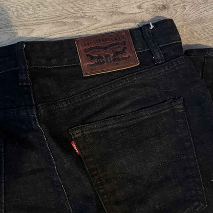 sz 34? black Levis 511