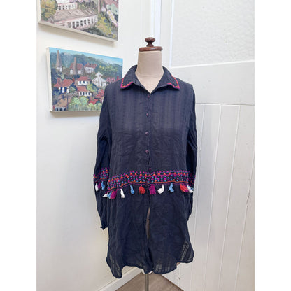sz M navy boho tassel shirt