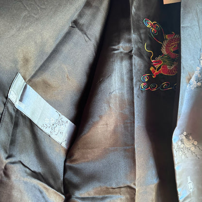 sz M Chinese satin robe