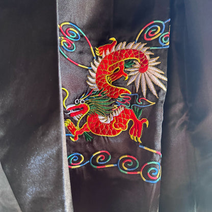 sz M Chinese satin robe