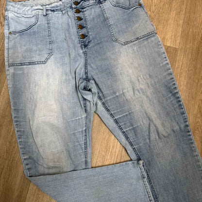 sz 20 City Chic Harley high rise skinny