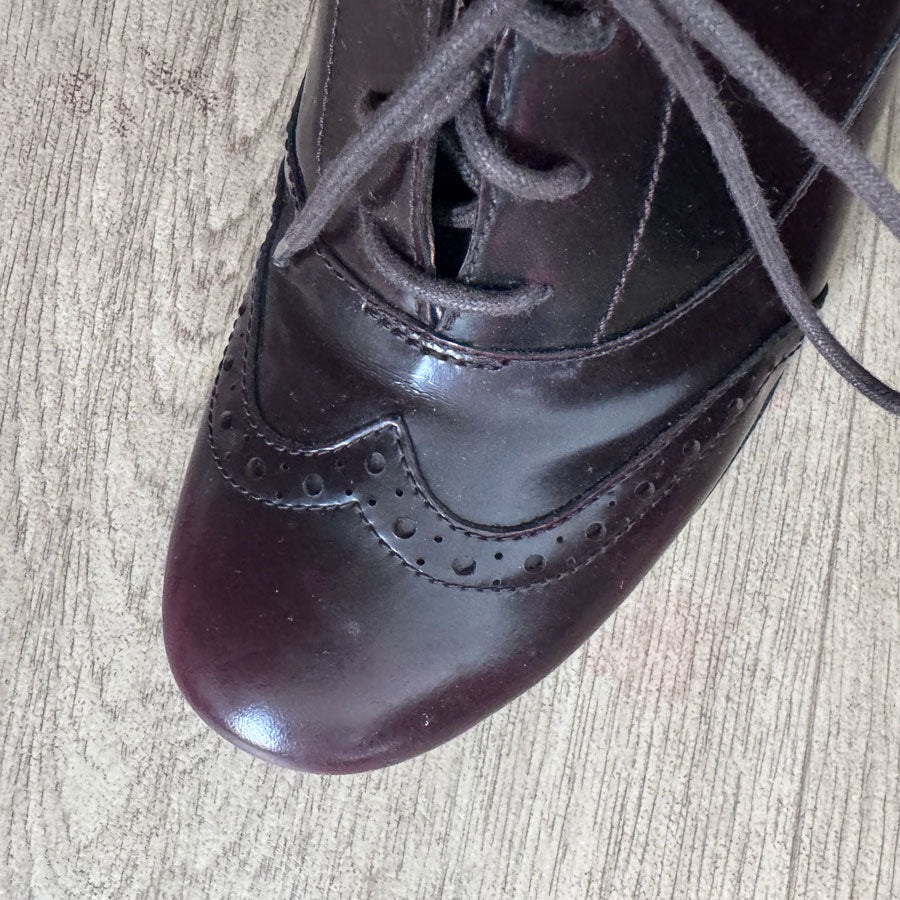 sz 6 Clarks Artisan heeled shoes