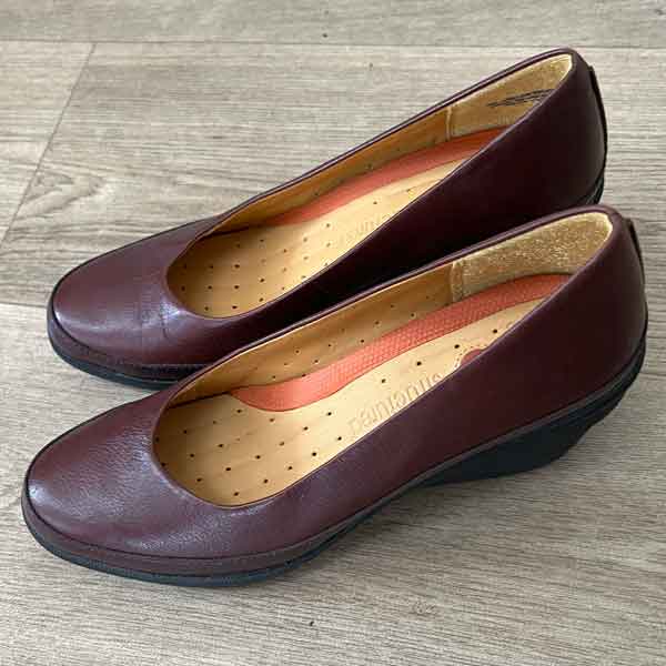 sz 4D 37 Clarks wine wedges 8581