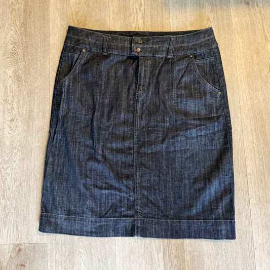 sz 16 Colorado dark denim skirt