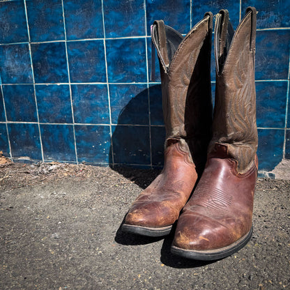 sz 10D mens cowboy boots