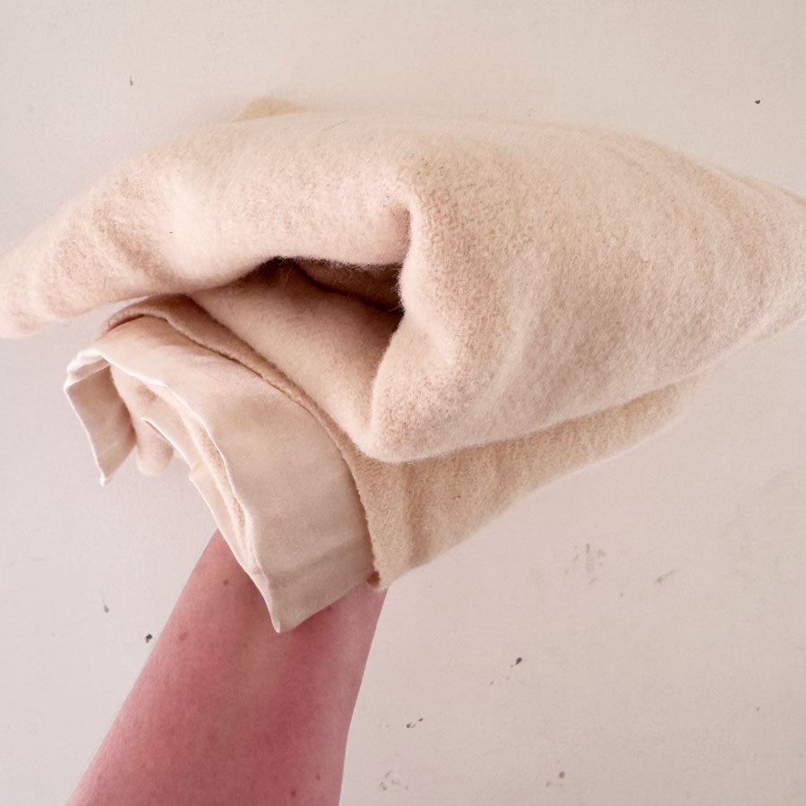 Blanket : cream wool remnant