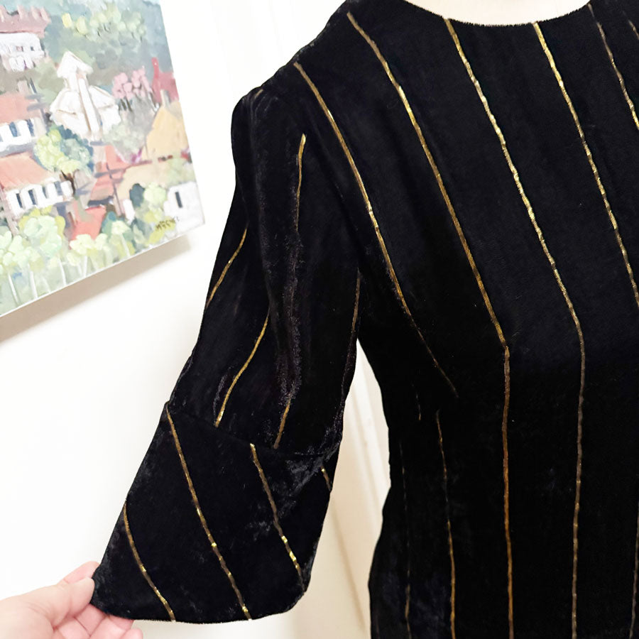 sz 6 Cue black velvet cocktail dress