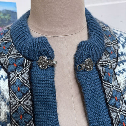 sz XS thick Norwegian wool cardigan