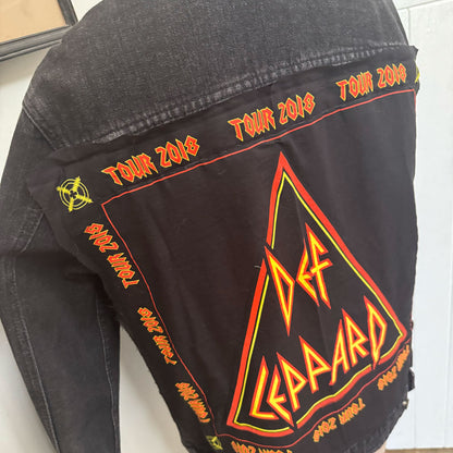 sz L mens Def Leppard black jacket