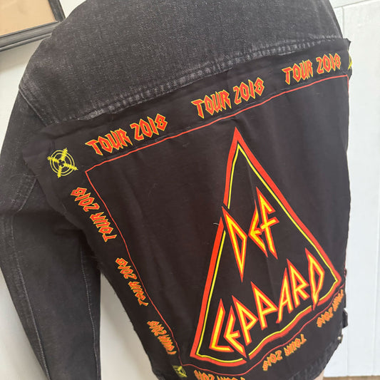 sz L mens Def Leppard black jacket