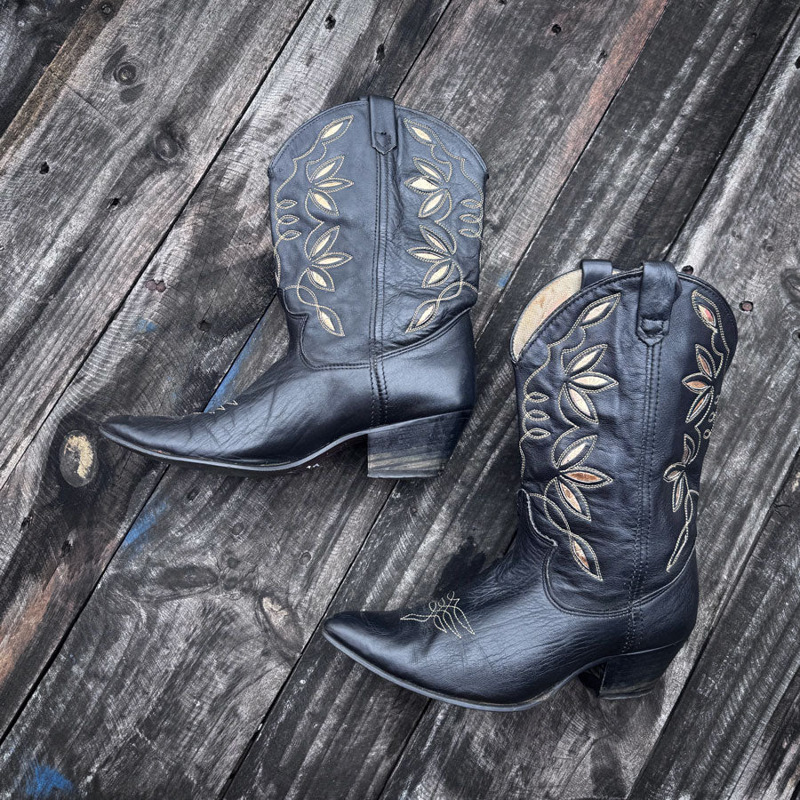 sz 7 ladies black cowboy boots