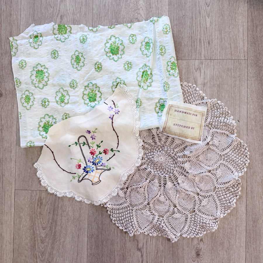 Green rose doilie pack