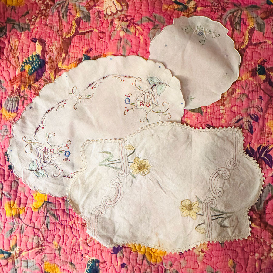 Doilies mixed pack 7