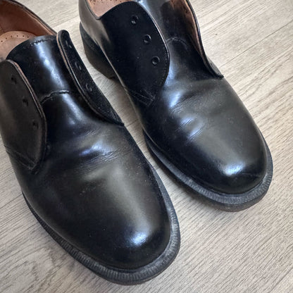 sz 8 Dr Martens lace up shoes