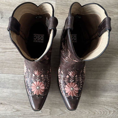 sz 11 Durango Wildflower shortie boots