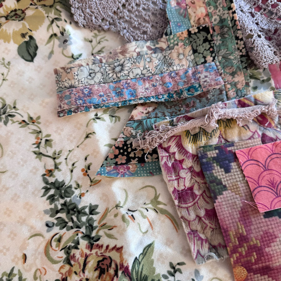 Floral scraps fabric pack